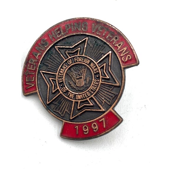 VFW 1997 Veterans Helping Veterans Lapel Pin Collectible Badge - Picture 3 of 4